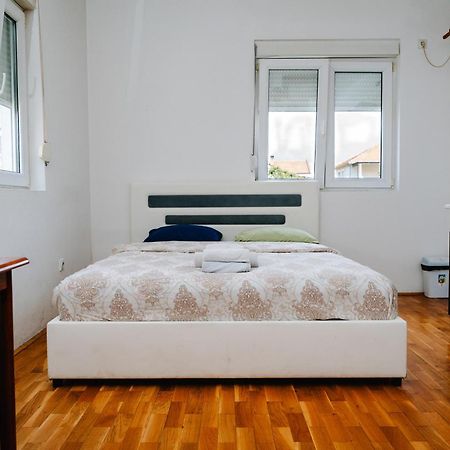 Apartman Stex Ποντγορίτσα Εξωτερικό φωτογραφία