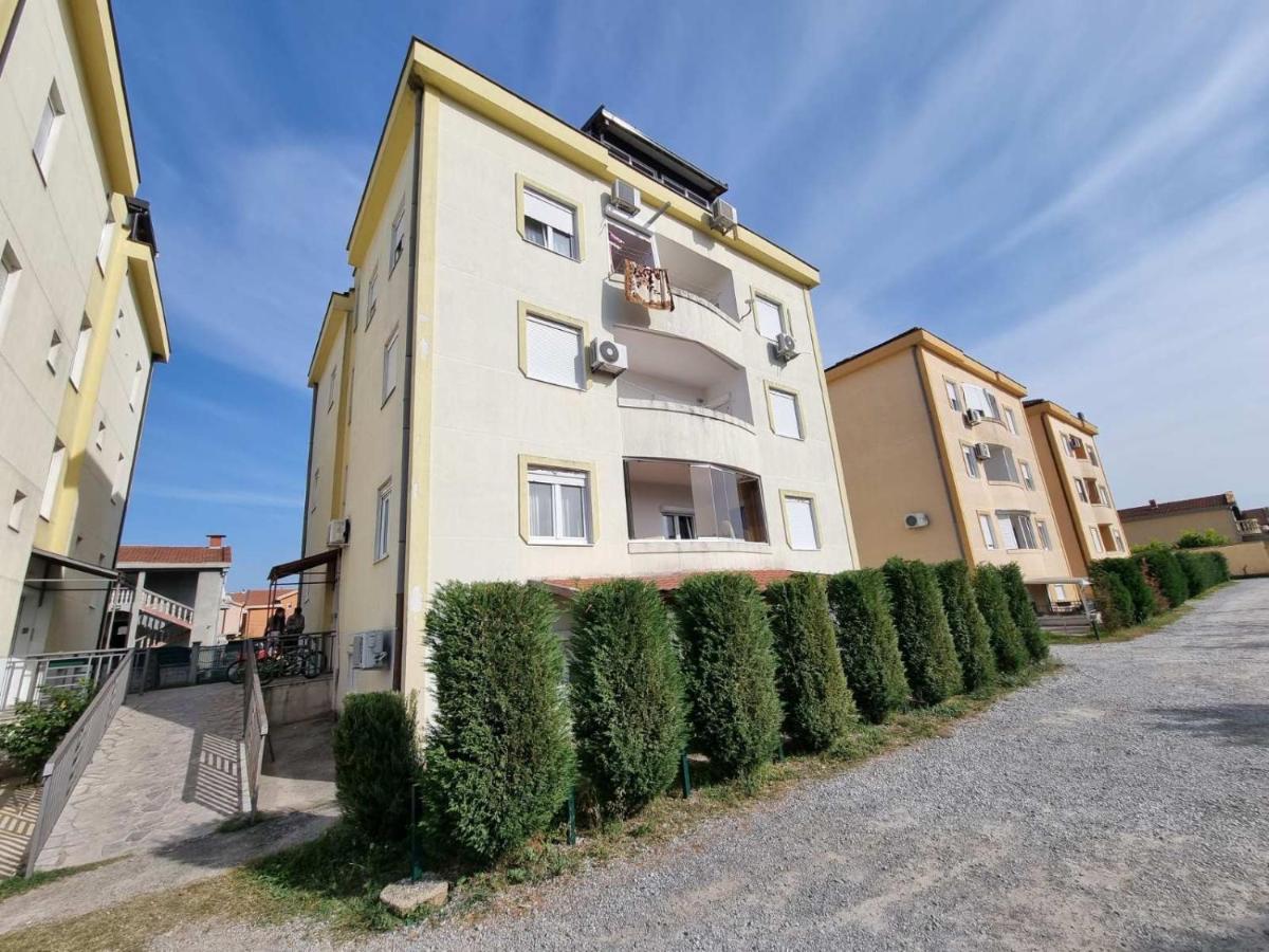 Apartman Stex Ποντγορίτσα Εξωτερικό φωτογραφία